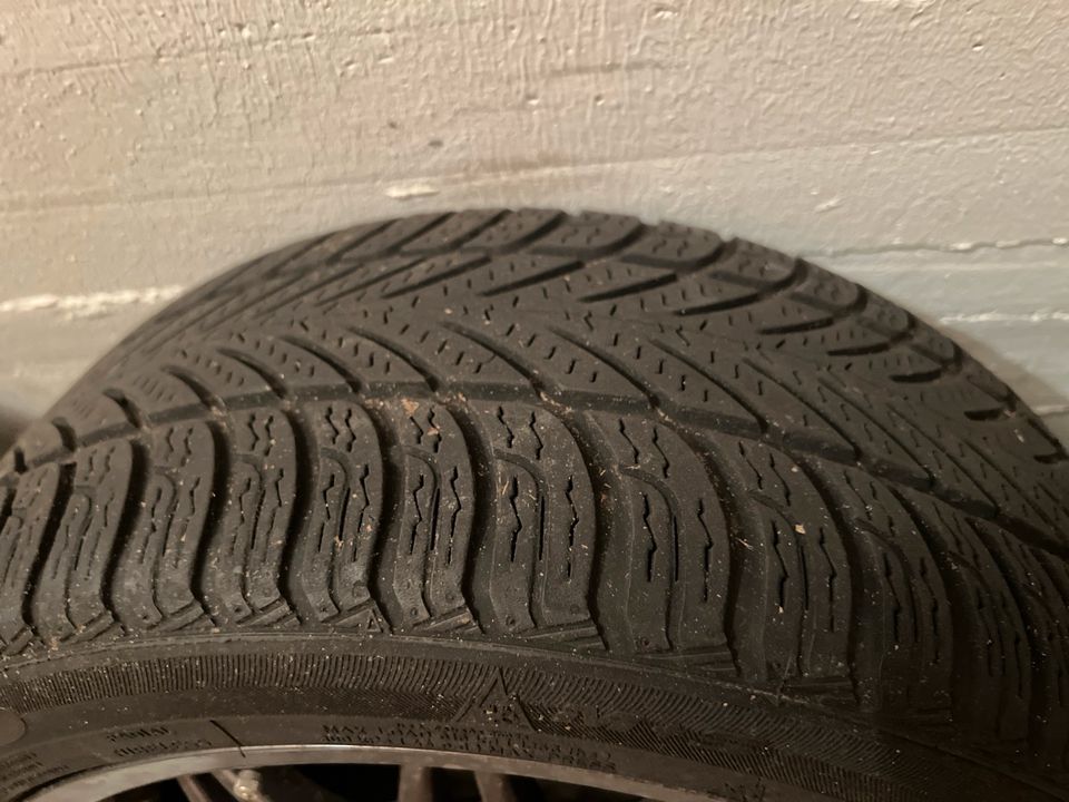 5* BMW Motorsport Felgen Winterreifen 225/45/R17 Rarität Sommer in Berlin