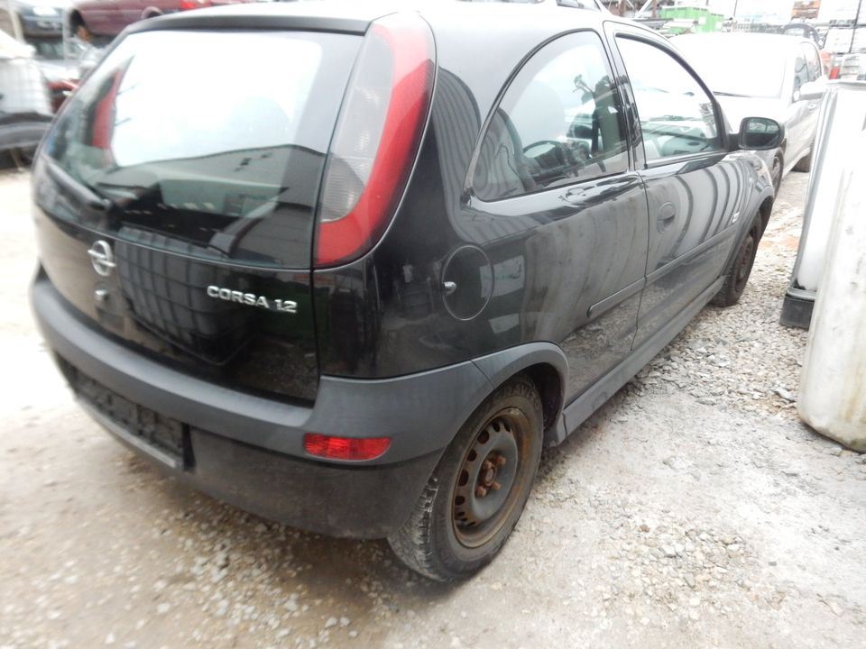 Opel Corsa C Ersatzteileträger Z12XE M24 Schwarz 2 VN9115 in Heilsbronn