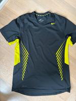 Nike DRI-FIT Sportshirt, Größe M Nordrhein-Westfalen - Meerbusch Vorschau
