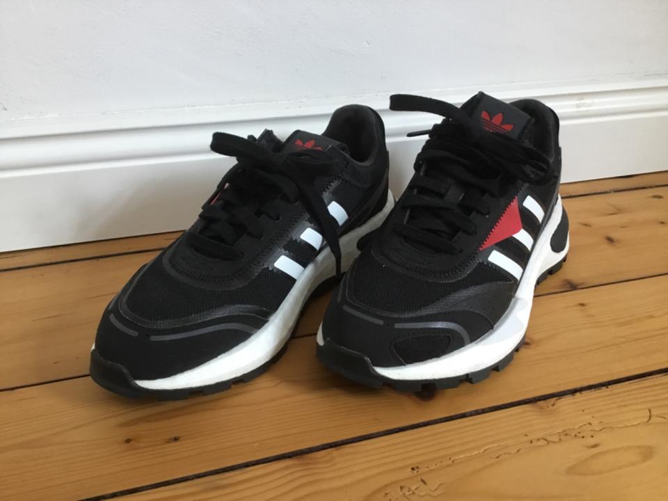 Adidas Sneaker Retropy P9 Schwarz Größe 39 1/3 - neuwertig in Köln