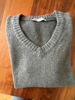 Zara Pullovern V-Ausschnitt Kaschmir Gr. S taupe grau.Neu 180 Euo Bayern - Poing Vorschau