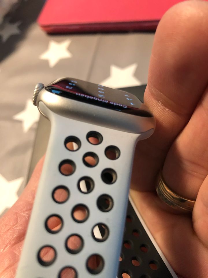 Apple Watch 7 45 mm in Berlin