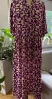 MONKI Midikleid Blusenkleid Halbarm Muster oversized Lila S Bayern - Landshut Vorschau