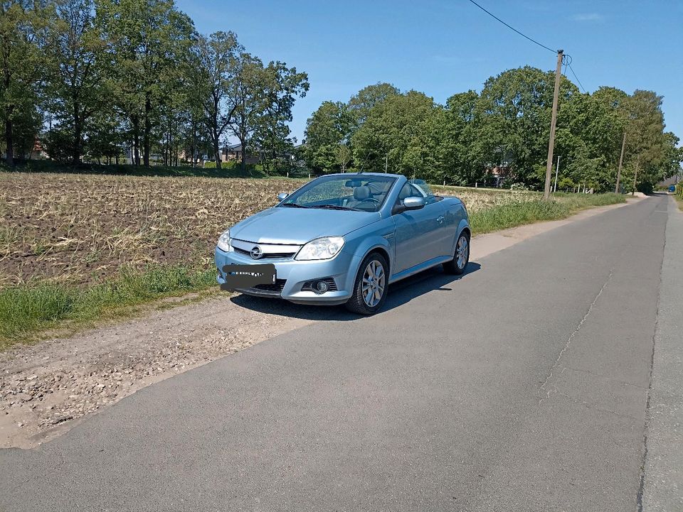 Opel Tigra Cabriolet in Quickborn