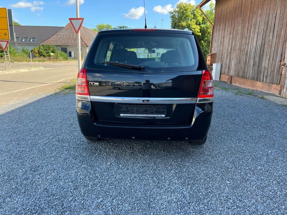 Opel Zafira B Family Plus navi Sitzheizung xesenon in Bad Rappenau
