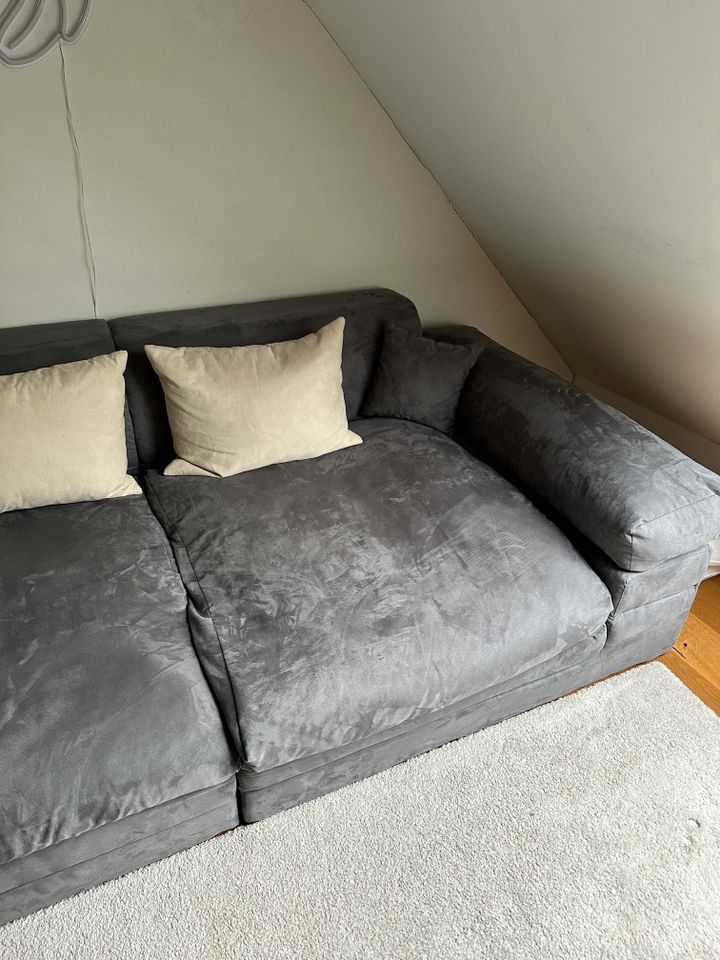 Big Couch - wie NEU! in Oberhausen