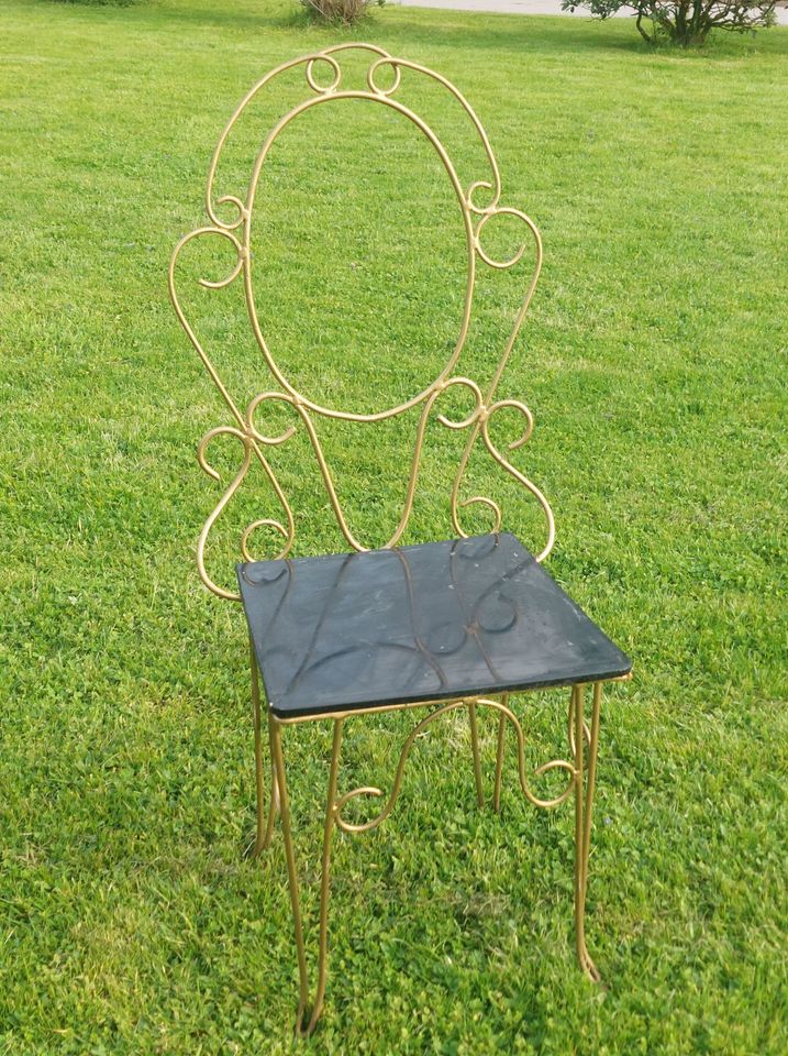 Dekostuhl Metallstuhl gold - 80er Jahre - 107cm hoch in Rosenheim