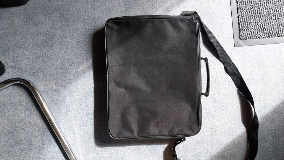 Notebooktasche für 17 zoll Marke Trust in Bad Rappenau