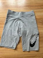 Hochwertige Nike Sporthose/Radlerhose Gr. S/M (elastisch) Niedersachsen - Osnabrück Vorschau