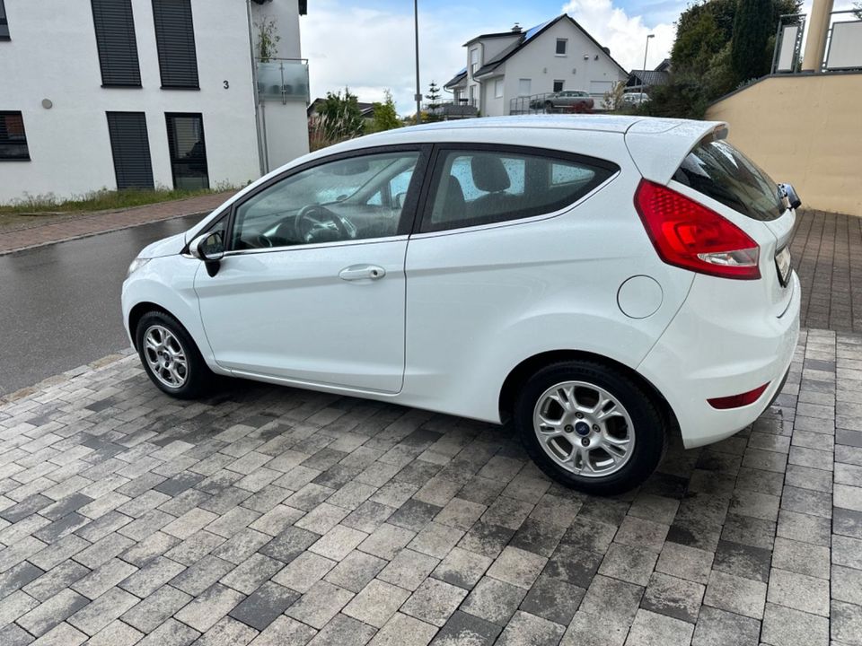 Ford Fiesta Titanium in Forchtenberg