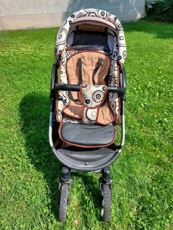 Bergsteiger Kinderwagen Capri 3 in 1 mit 10-teiligem Packet in Bonn