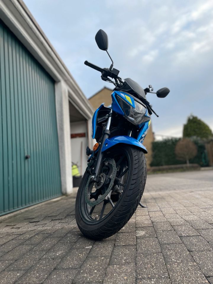 Suzuki GSXS 125 in Menden