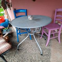 5 Gartenstühle und ein runder Tisch Hessen - Langenselbold Vorschau