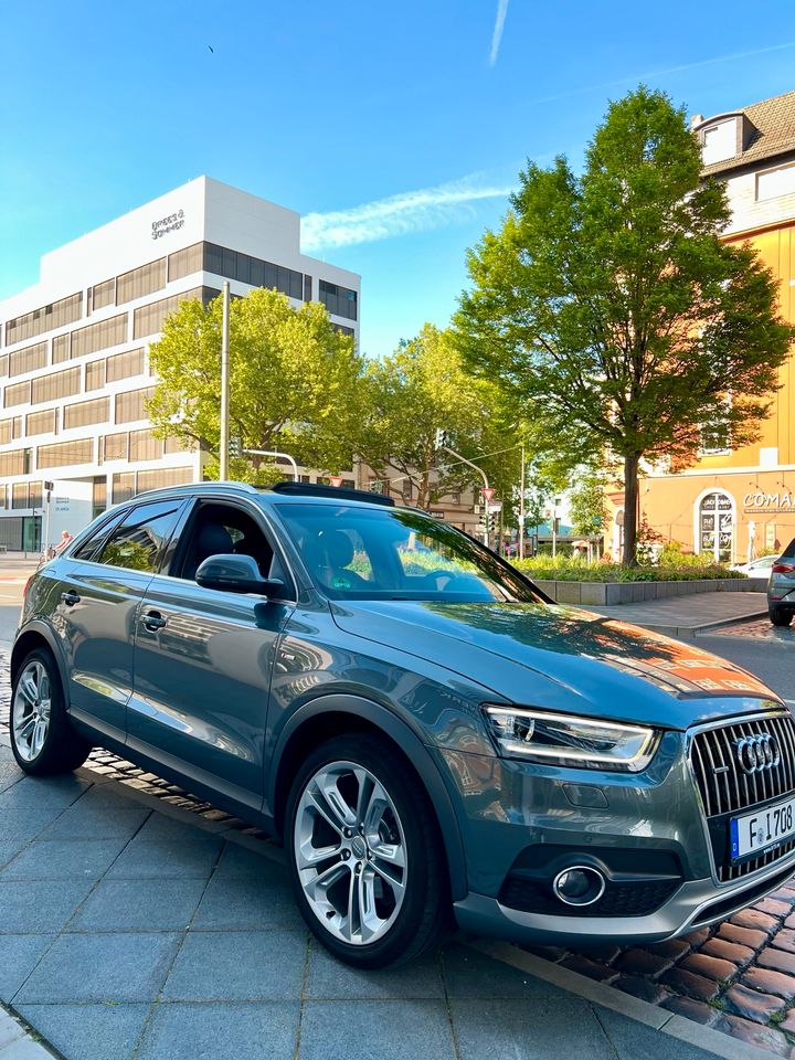 Audi Q3 2.0 TDI Quattro S-line Panorama- Kamera in Frankfurt am Main