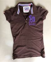 SUPERDRY Poloshirt in braun mit lila Logo, Gr M Nordrhein-Westfalen - Meerbusch Vorschau