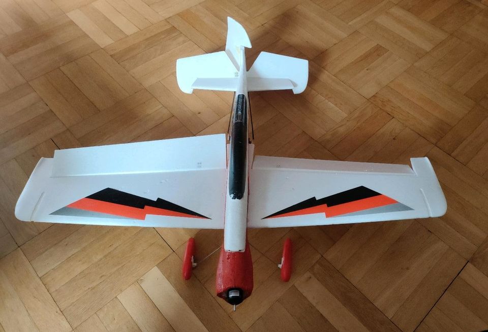 RC 3D Flugzeug Volantex Saber 920 brushless 2-4s in Grafenau