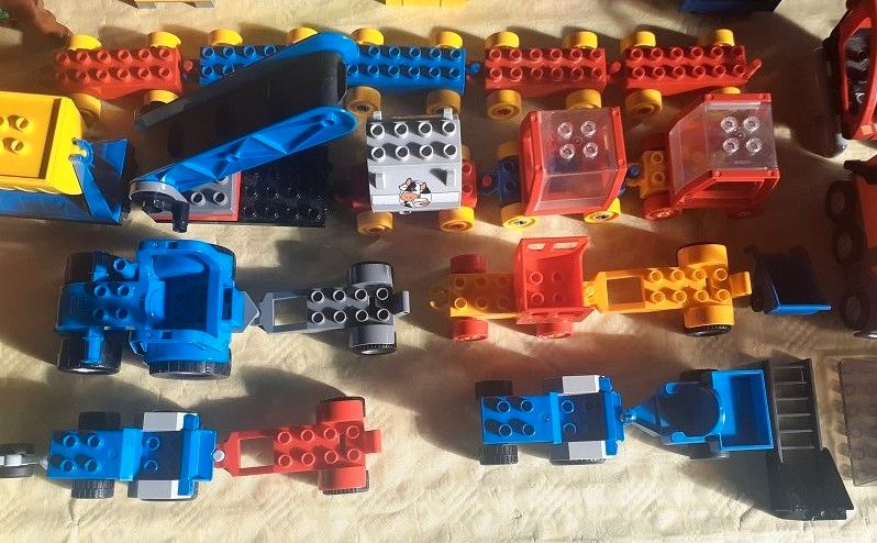 LEGO Duplo Teile über 600 Teile div.Set.Teil 1 Siehe auch Teil 2 in Schöndorf (an der Ruwer)