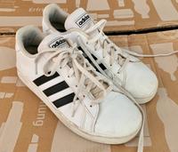 Sneaker Turnschuhe Adidas Gr. 38 gerne getragen Sportschuhe Bayern - Elfershausen Vorschau