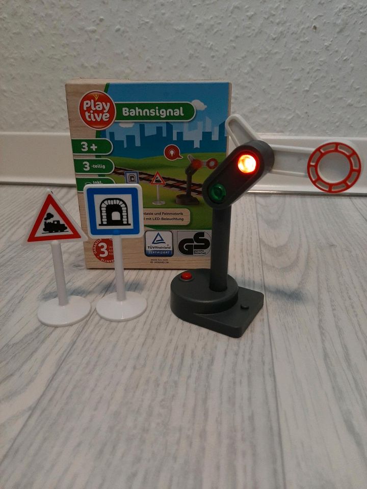 Play tive Bahnsignal mit Licht in Dortmund