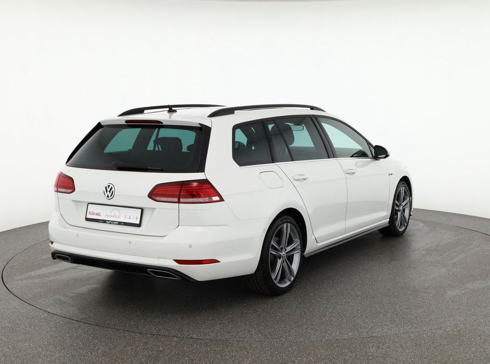 Volkswagen Golf VII Variant 1.5 TSI 2x R-Line Standheizung in Brehna
