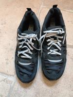 Sneaker, Sportschuhe, Turnschuhe, Hallenschuhe, Größe 40 Hessen - Beselich Vorschau