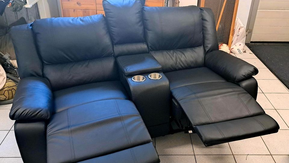 Kino TV Sessel Couch in schwarz inkl Getränkehalter/Stauraum *Top in Hanau