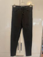 Diverse Schwarze Skinny Jeans Gr. 36 Niedersachsen - Geestland Vorschau