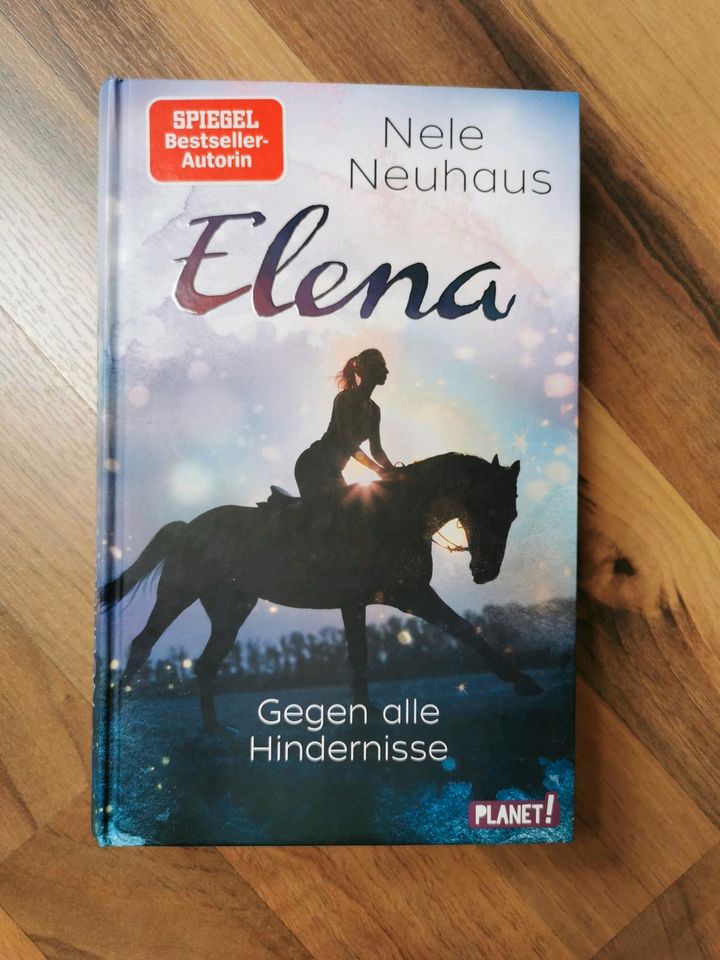 Bücher "Elena" Bd. 1 und 2 von Nele Neuhaus in Freudenberg