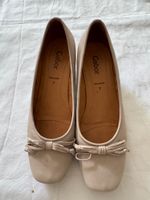 Halbschuhe Gabor Größe 7 / 40,5 beige / zartes grau Bayern - Baldham Vorschau