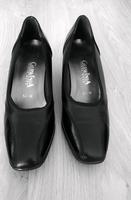 Damen Neue Echt Leder Pumps SCHWARZ GR 38,5 Hessen - Bad Hersfeld Vorschau