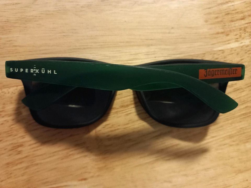 Jägermeister give aways - Geschenkdose, Stoffbeutel, Sonnenbrille in Berlin