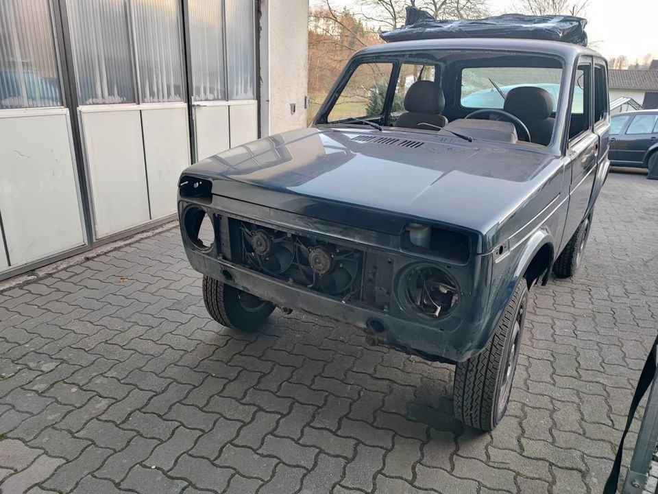 Lada Niva 4x4 Projekt in Gummersbach