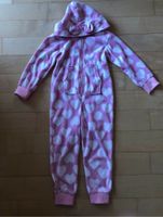 OneZee Overall Jumpsuit Fleece Schlafanzug rosa Herzen 5-6 Jahre München - Schwanthalerhöhe Vorschau