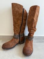 Mustang Stiefel Gr. 39 NEU! Kreis Ostholstein - Malente Vorschau