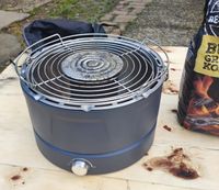 QUIGG Holzkohlegrill mit 2 kg Buchen-Grillkohle Schleswig-Holstein - Wewelsfleth Vorschau