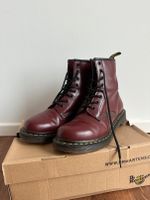 Dr. Marten's Women's 1460 Cherry Red Smooth Leather 41 EU München - Schwabing-Freimann Vorschau