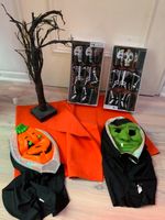 Halloween Konvolut Masken Tischdecke Skelett-Konfetti Leuchtbaum Wandsbek - Hamburg Rahlstedt Vorschau