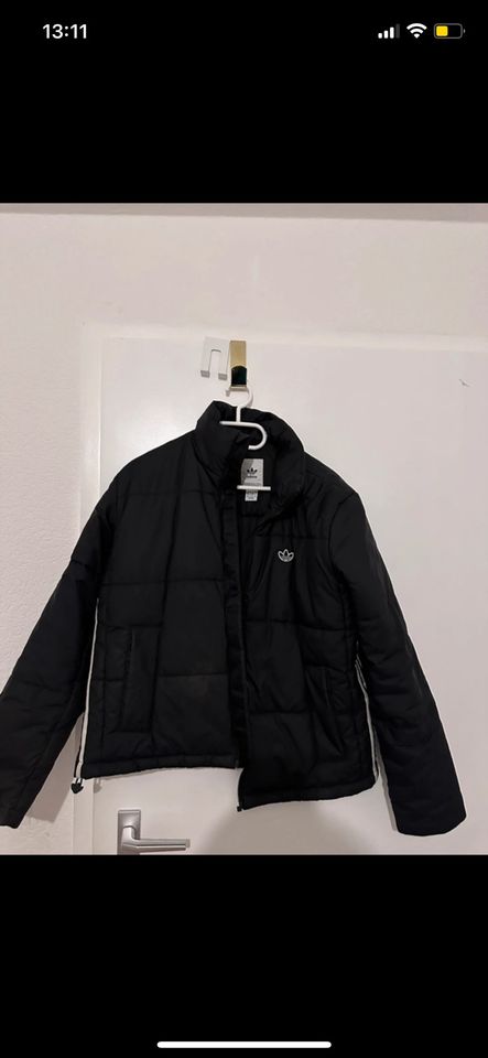 Adidas Winterjacke in Marl