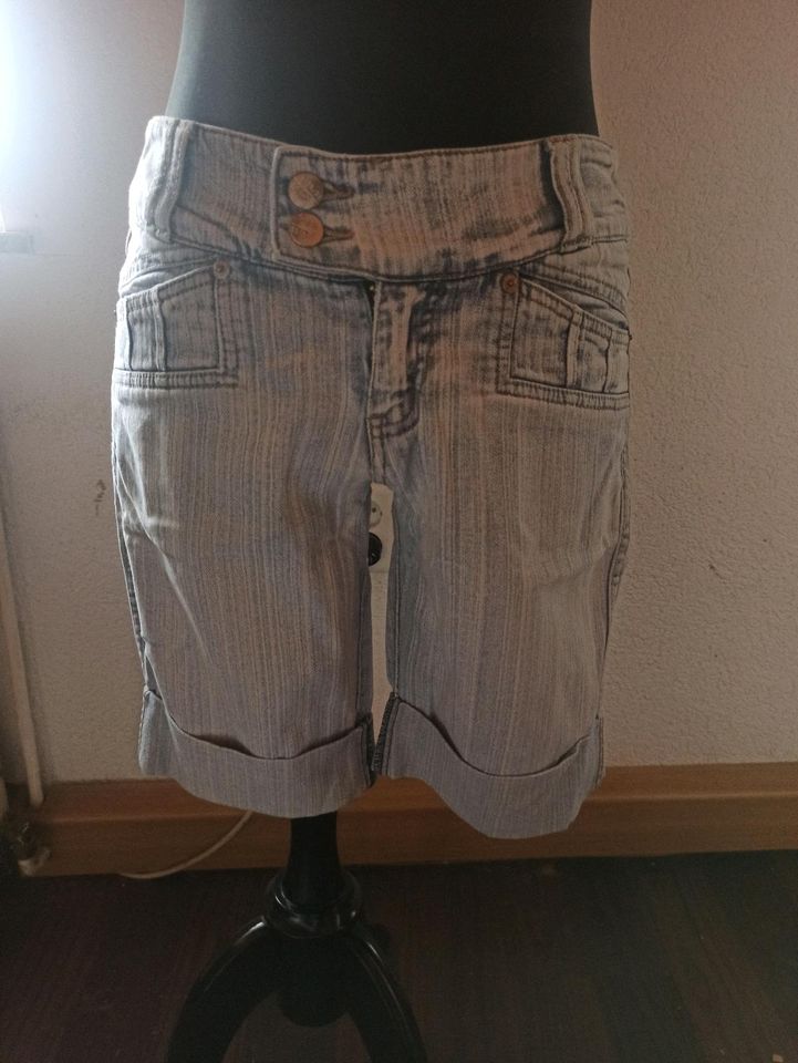 Kurze und lange Hosen in Crottendorf Erzgebirge