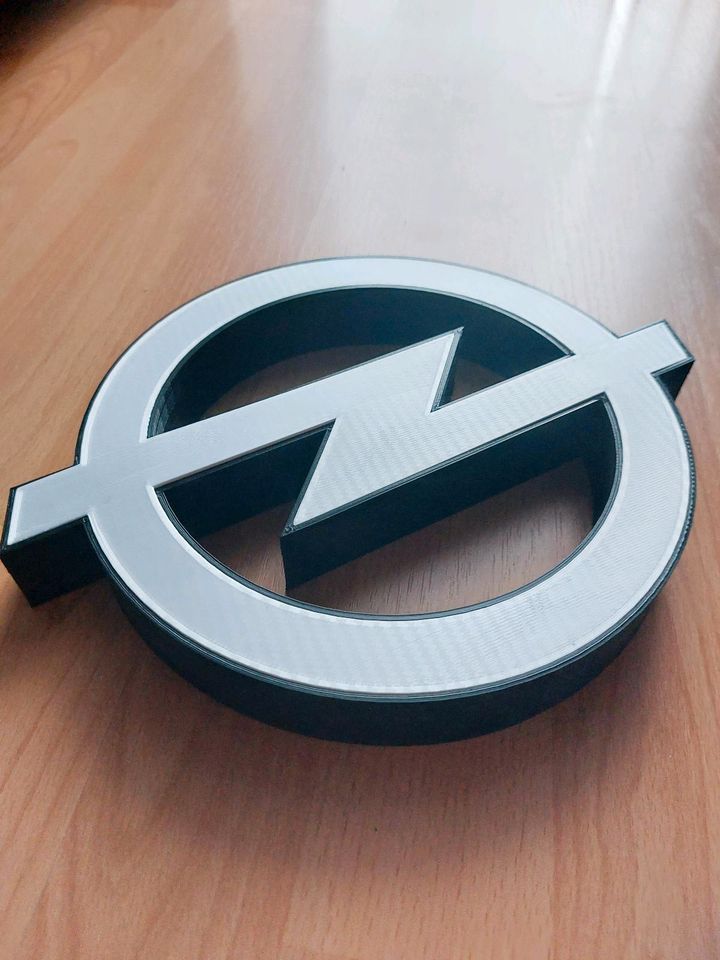 Opel Logo Emblem Carbon Deko LED in Ratingen