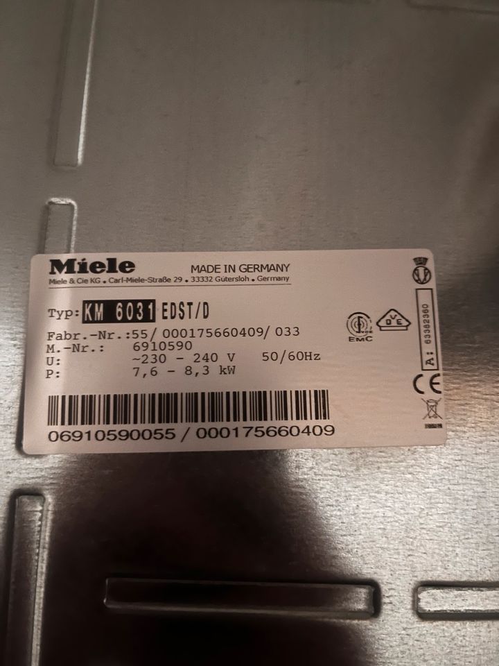 Miele Backofen + Herdplatte Glaskeramikfeld in Monschau