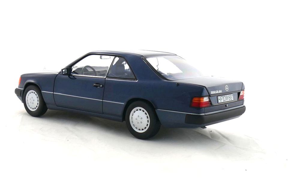 Norev - Modellauto 1:18 - Mercedes 300 CE-24 Coupé 1990 - in Driedorf