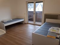 Mehrfamilienhaus möbliert mit 2 Wohnungen, Vermietung als Monteurunterkunft Bayern - Hohenfels Vorschau