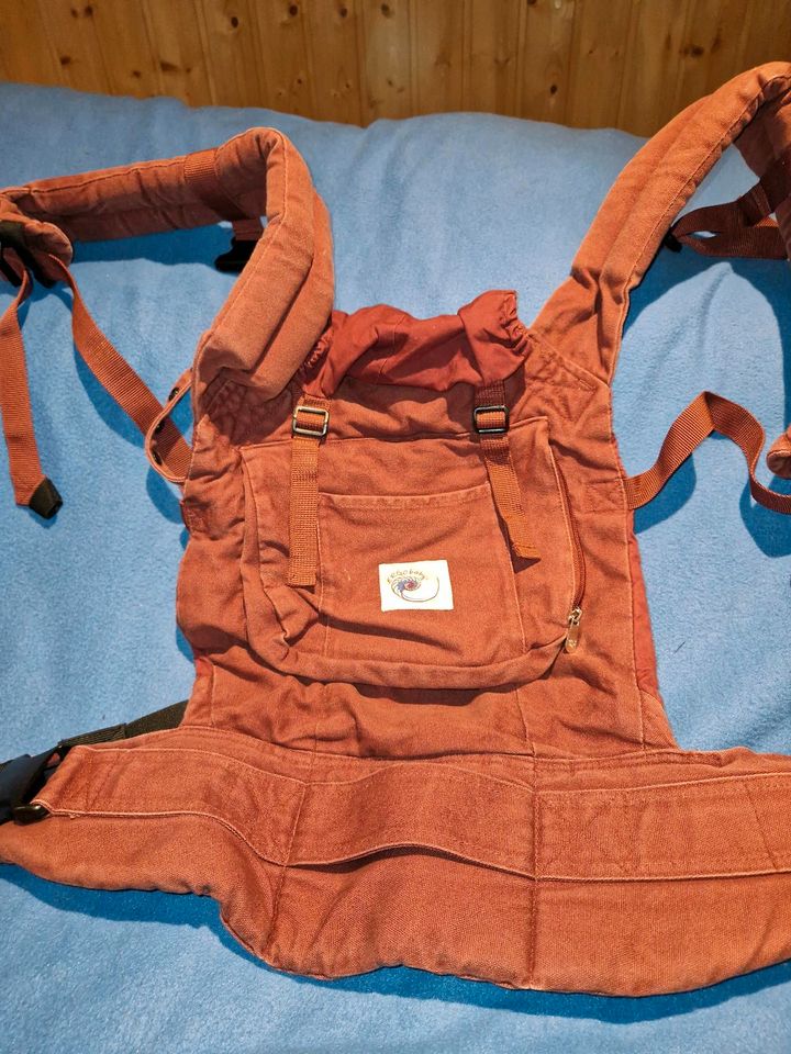 Ergo baby cheap carrier cranberry