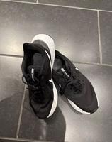 Nike Revolution Turnschuhe Sportschuhe größe 40 Wiesbaden - Mainz-Kostheim Vorschau