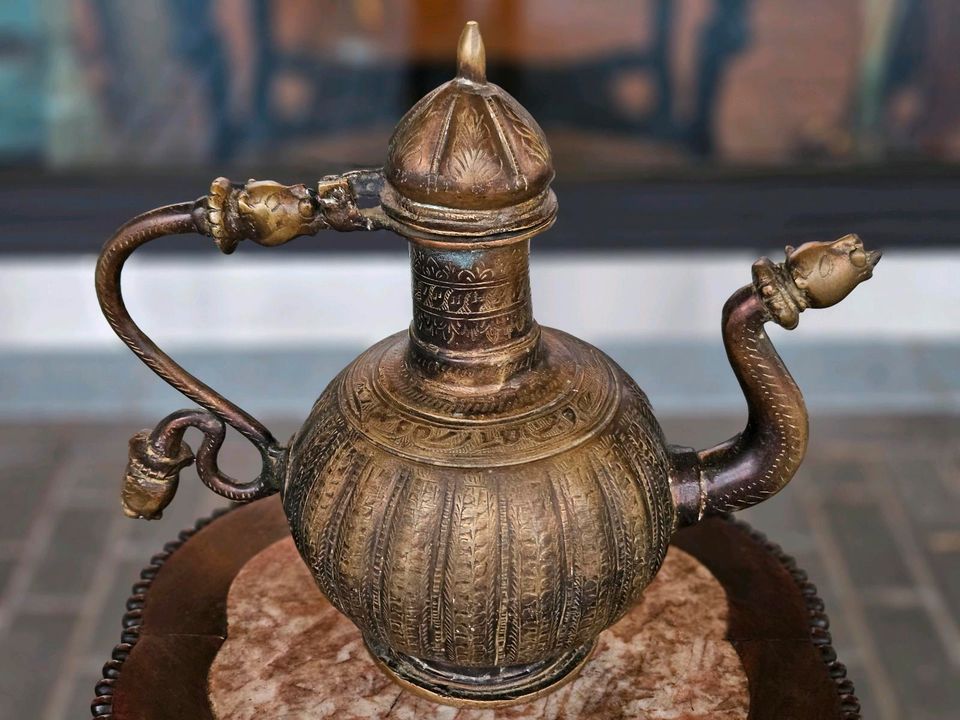 Schwere islamische Bronze Teekanne 1650 -  1700 antik in Berlin