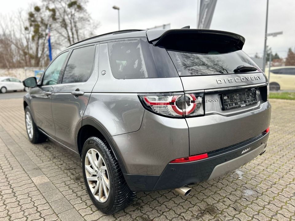 Land Rover Discovery Sport SE AWD in Bovenden