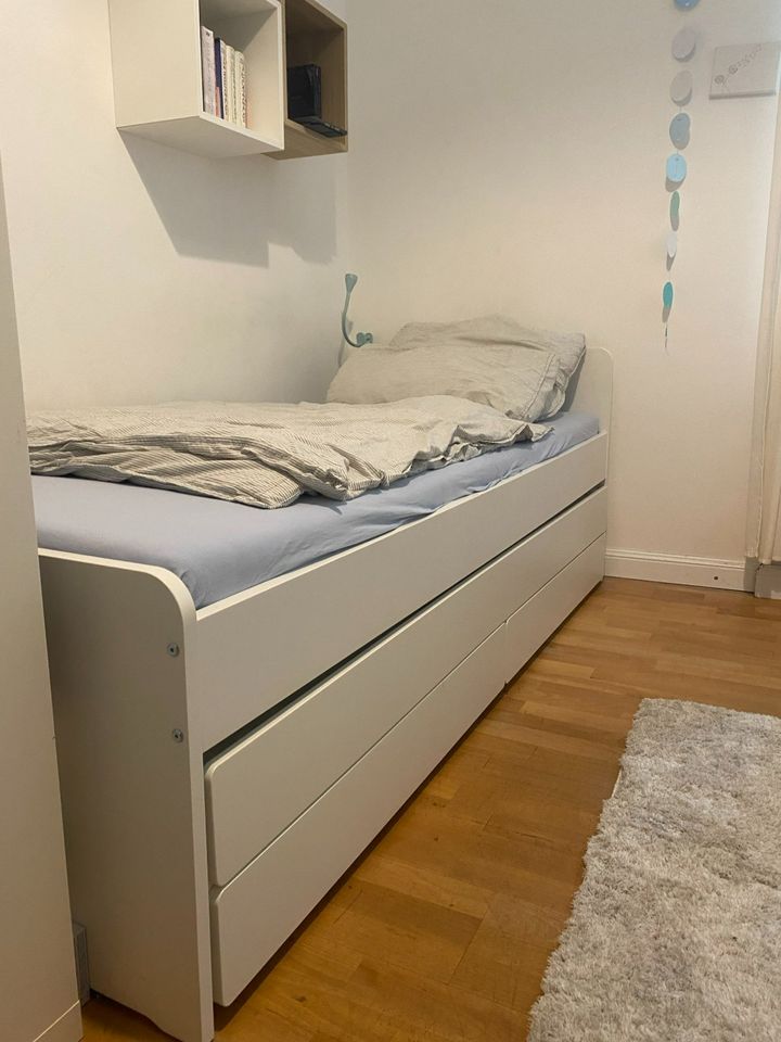 Ikea-Bett "Släkt" ausziehbar als Gästebett in Düsseldorf