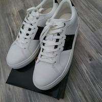 Neu Guess Sneaker gr 42 Niedersachsen - Osterholz-Scharmbeck Vorschau