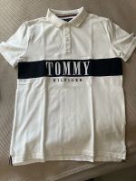 Tommy Holfiger T-Shirt Gr.164 Nordrhein-Westfalen - Hövelhof Vorschau